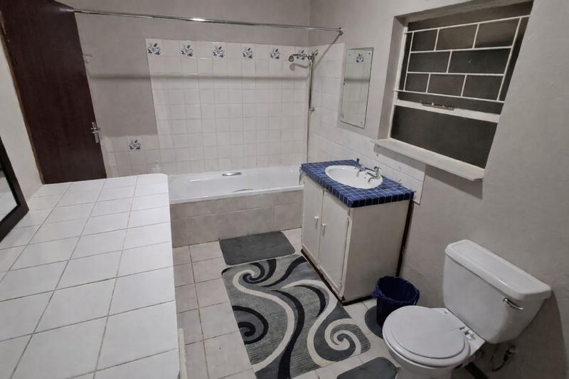 6 Bedroom Property for Sale in Universitas Ridge Free State